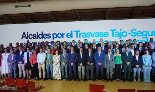 Casi 90 alcaldes dicen basta: el agua no se negocia